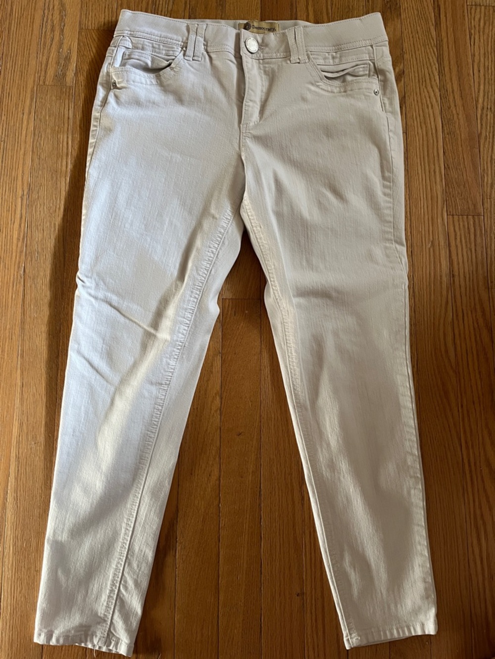 Democracy Skinny Jeans in Off-White